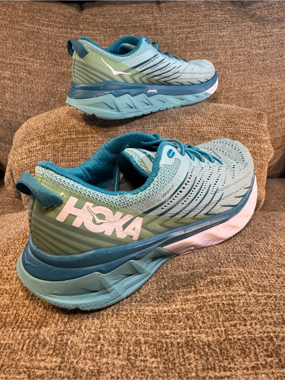 HOKA One One Arahi 4 Women’s Running Shoe Size 10 - Picture 10 of 11